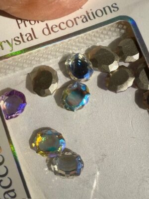 Apliques de piedras para decoración de uñas – nail art